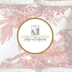 Meet your Posher, Curious Effie